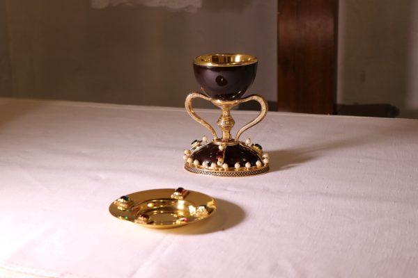 Réplica del Santo Grial. Ermita de la Sangre.